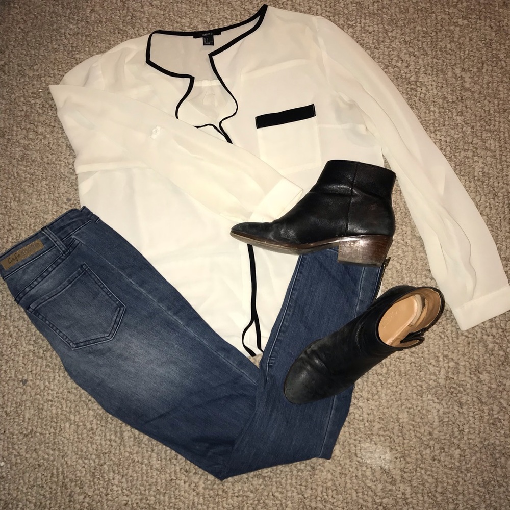 Cafe Denim Ultra Distressed Jeans